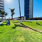 Van Piaget- Praia Do Futuro